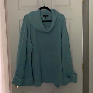 Cal neck - bell sleeve sweater size 26/28
